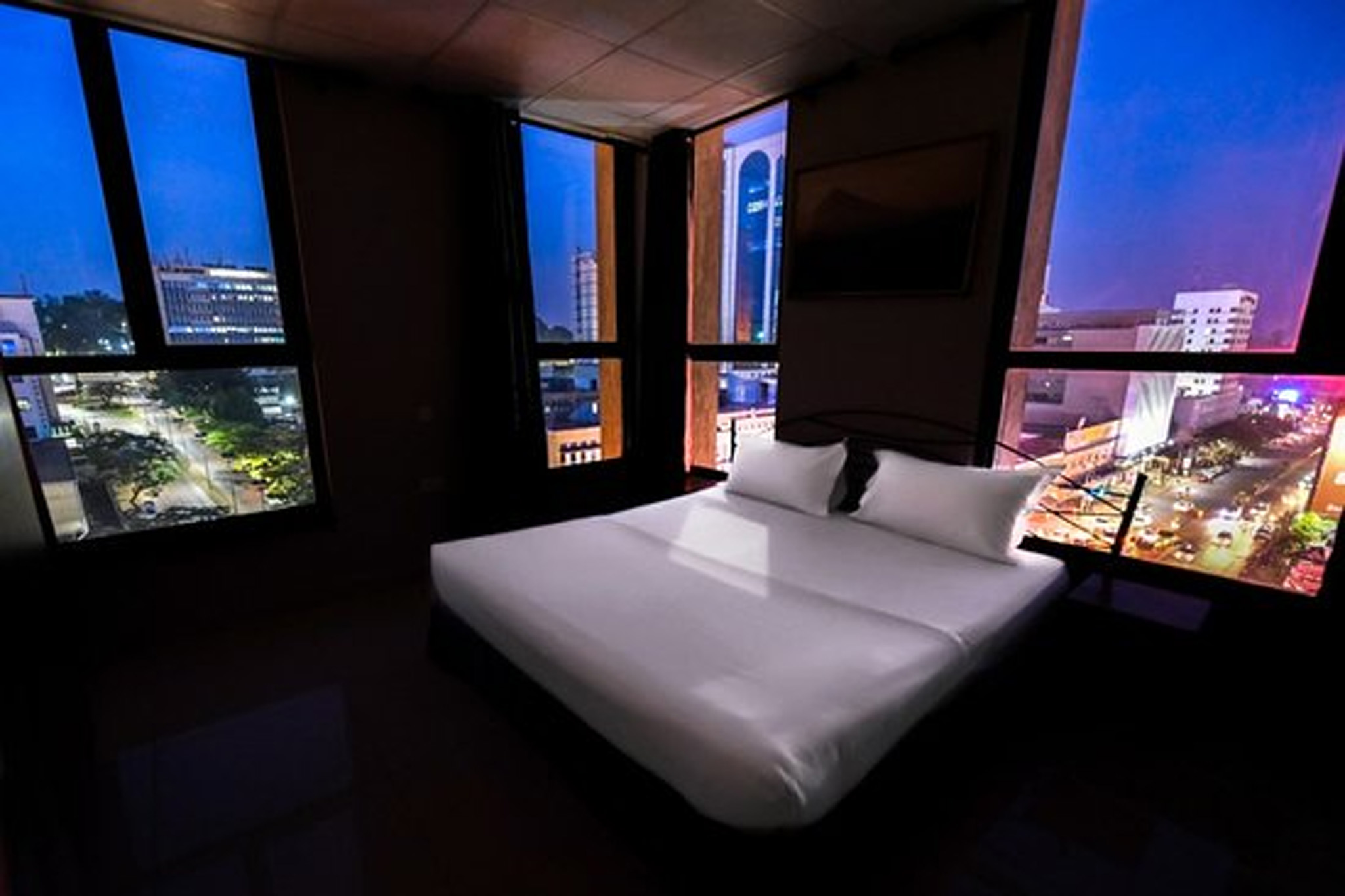 Boulevard Suites-Vibrant Holiday Safaris