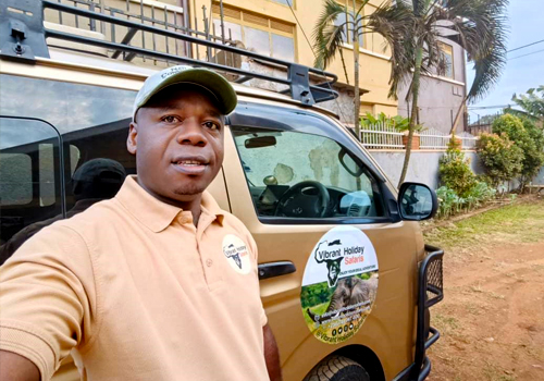 alex-ngabirano-safari-guide-vibrant-holiday-safaris