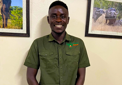 gerald-dukundimana-safari-guide-vibrant-holiday-safaris